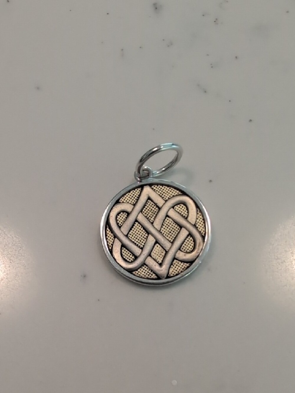 LOLA Celtic Heart Knot Silver Pendant - Intricate Knot Design - Picture 2 of 6